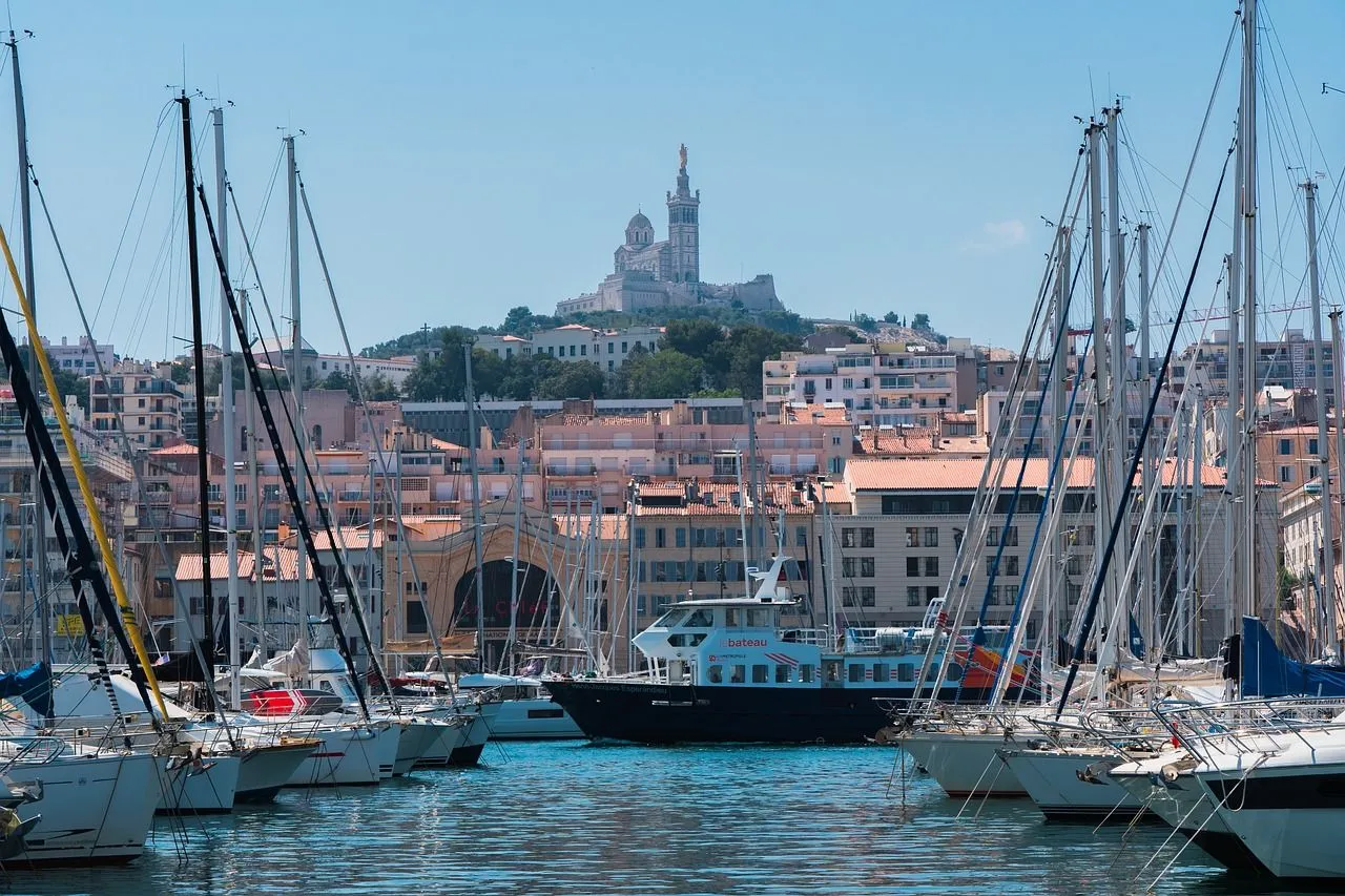 [Déménagement à Marseille]